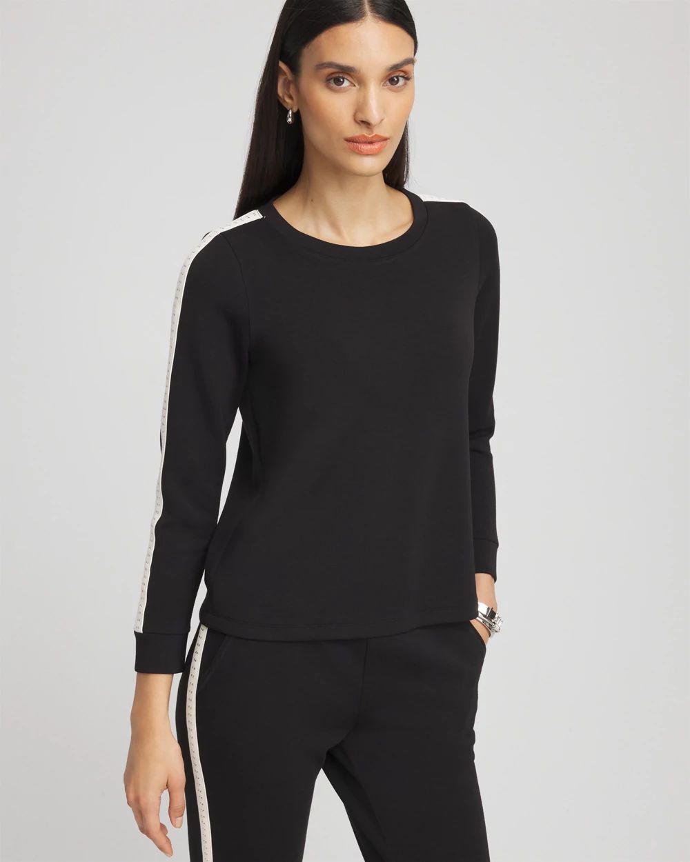 【完売】  Zenergy® Scuba Contrast Top | Chico's サイドテーブル・ナイトテーブル・ローテーブル
